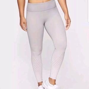 Ombré Athleta Contender 7/8 Leggings Small. NWOT